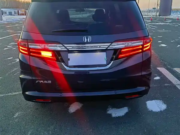 Honda Odyssey 2015
