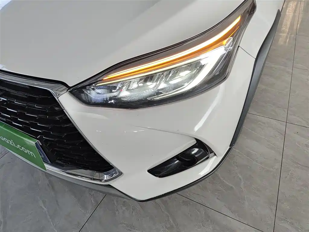 Toyota Yaris L 2021 — фото 18