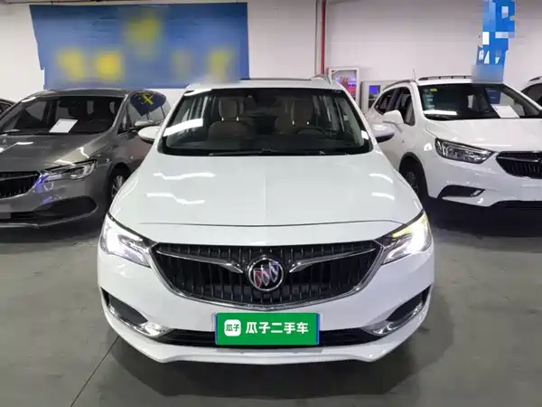Buick GL6 2021