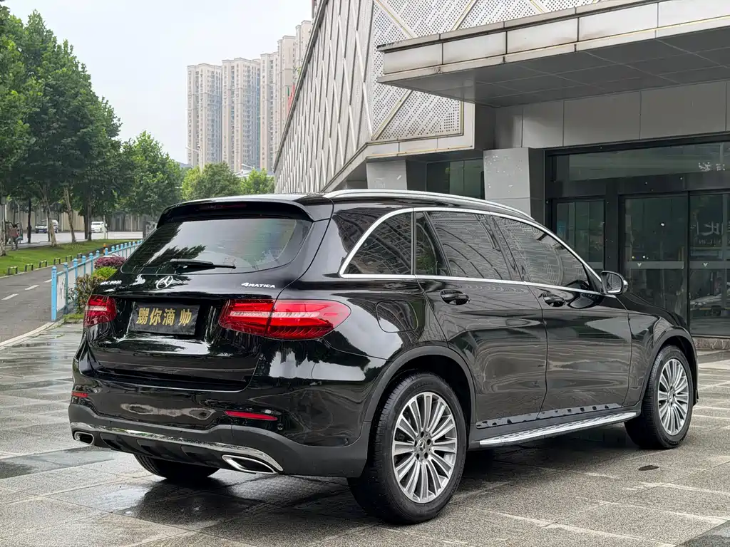 Mercedes-Benz GLC 2017 — фото 9