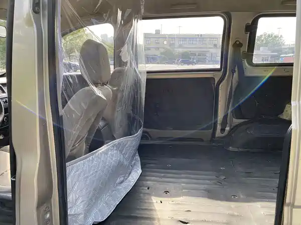 Wuling Rongguang V 2015