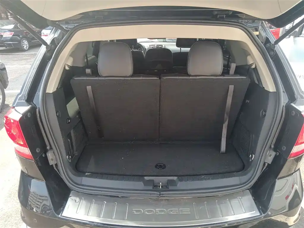 Dodge Journey 2016 — фото 15