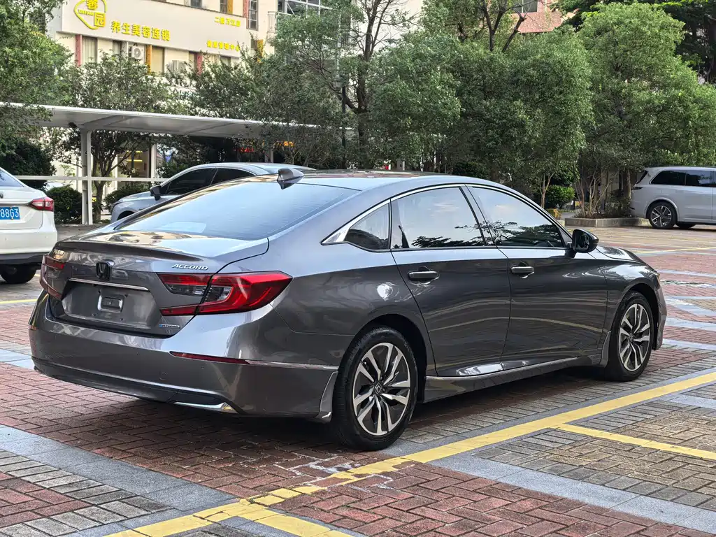 Honda Accord 2020 — фото 7