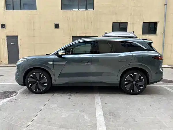 BYD Tang L 2025