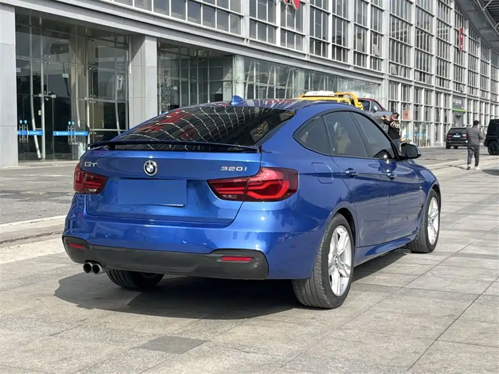 BMW 3 Series GT 2020 — фото 20