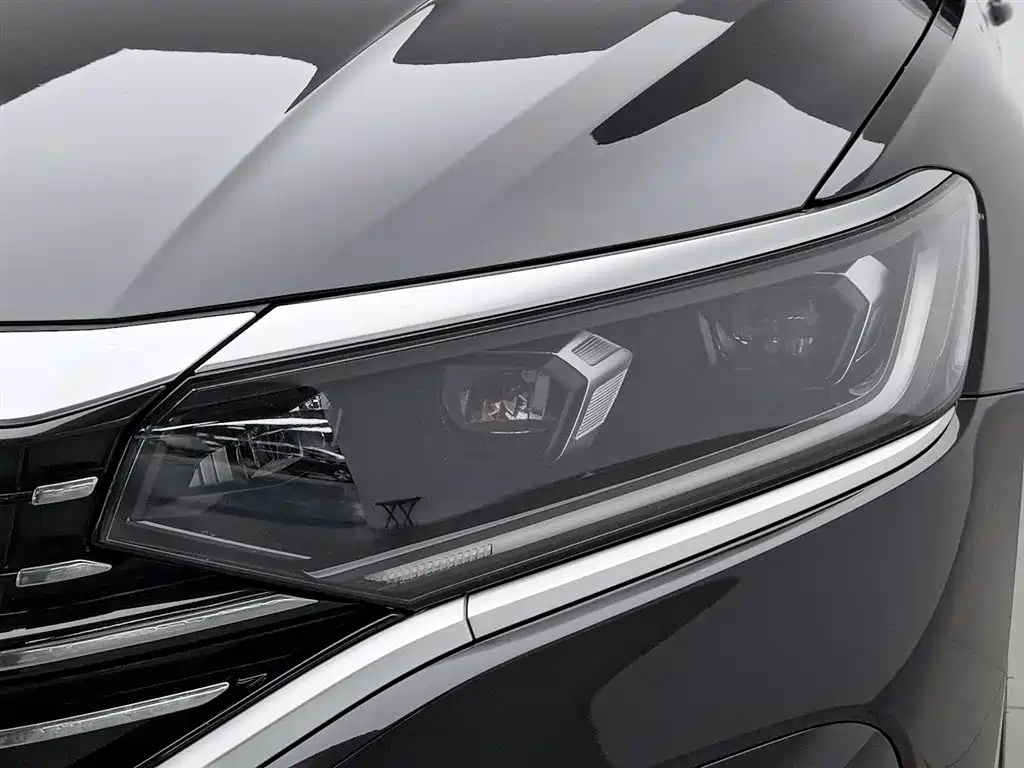 Volkswagen Passat 2023 — фото 7