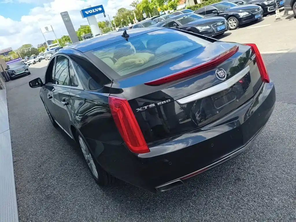 Cadillac XTS 2015 — фото 7