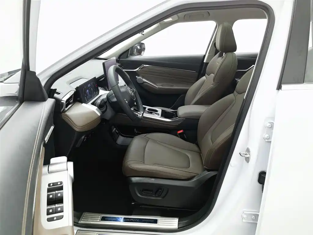 GAC Motor Trumpchi GS4 2024 — фото 10