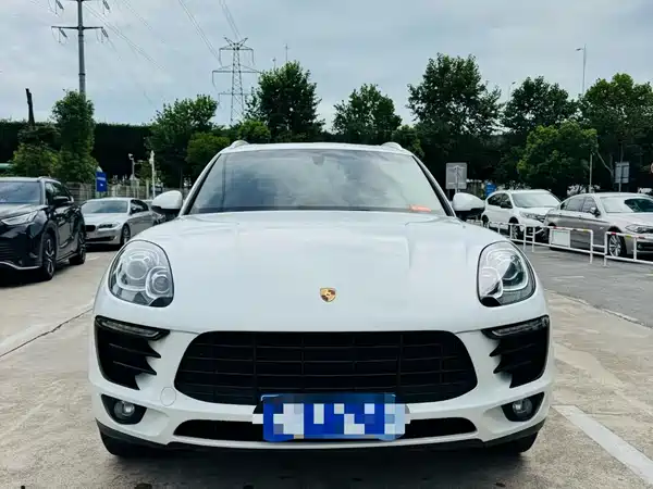 Porsche Macan 2016