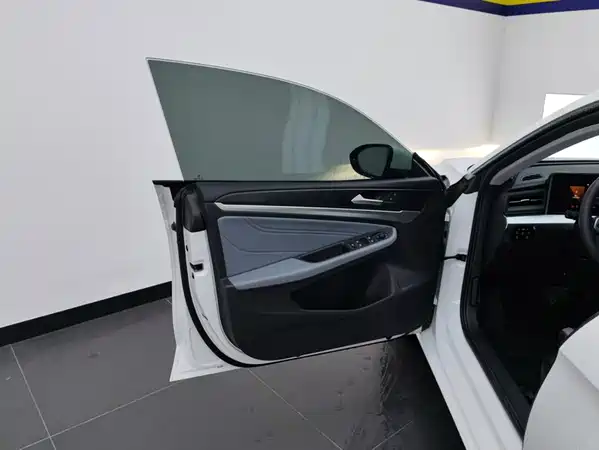 Volkswagen Lamando 2025