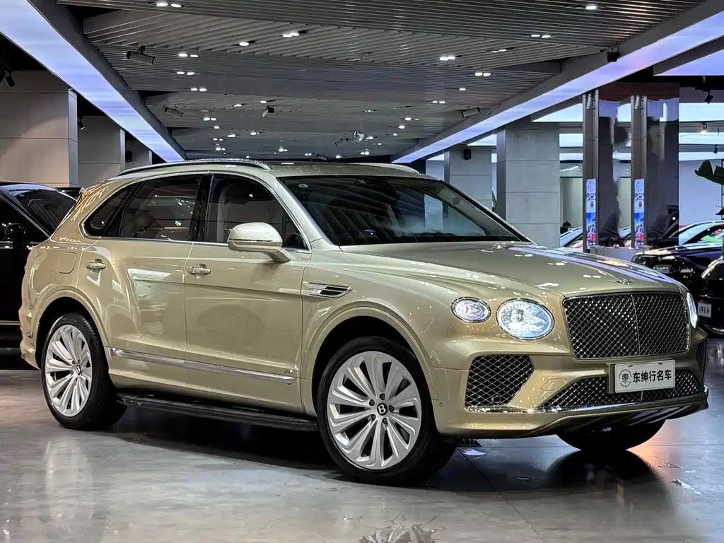 Bentley Bentayga 2020 — фото 3