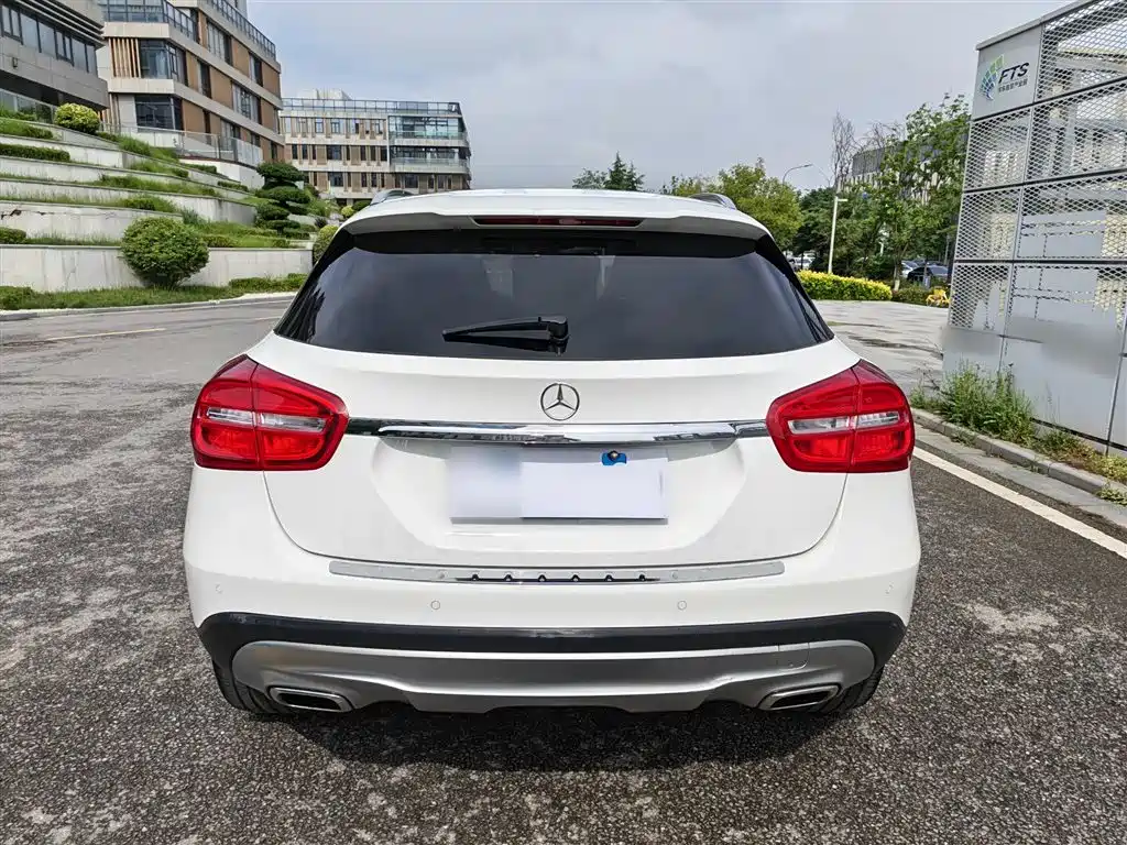 Mercedes-Benz GLA 2016 — фото 13