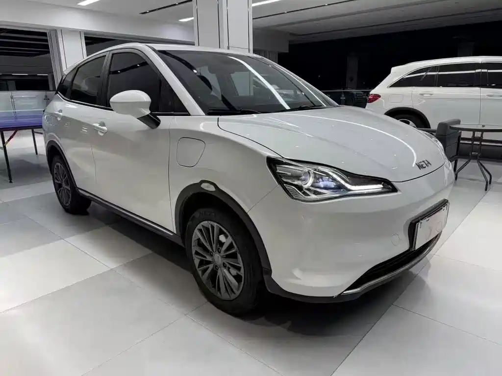 Neta V 2022