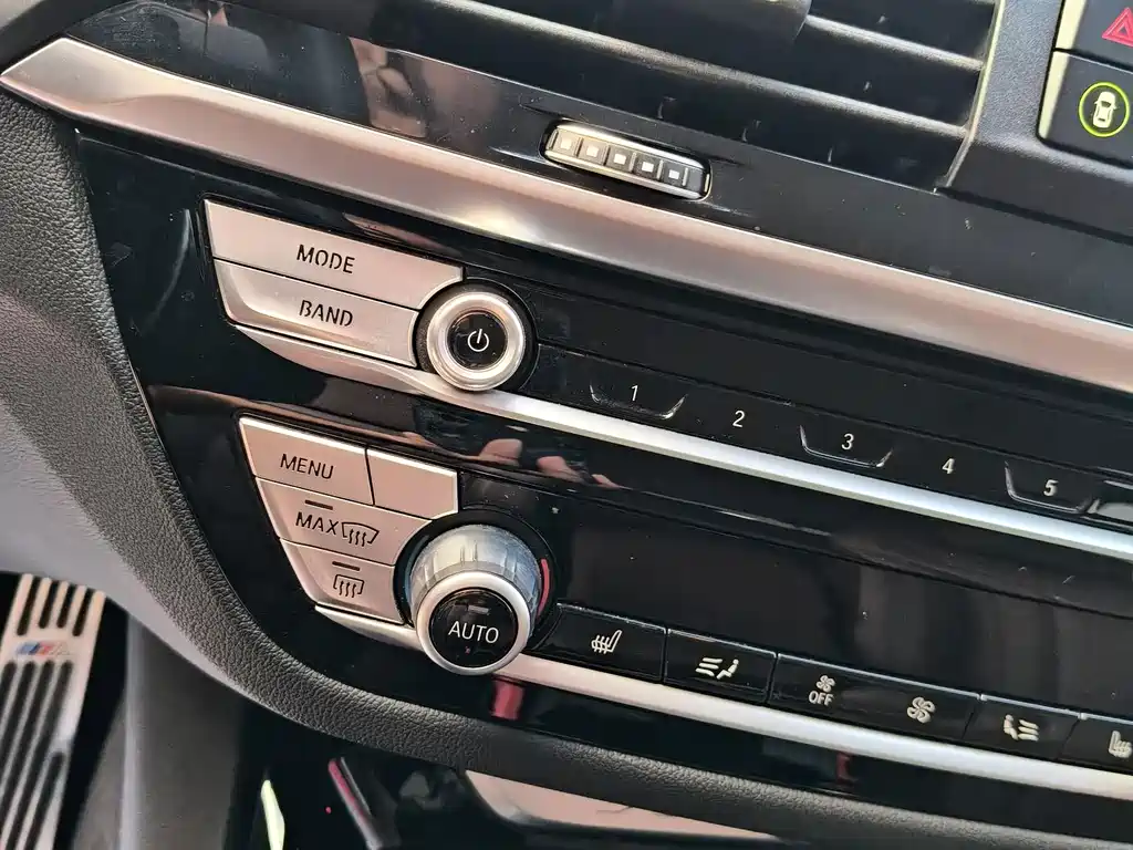 BMW X3 2020 — фото 11