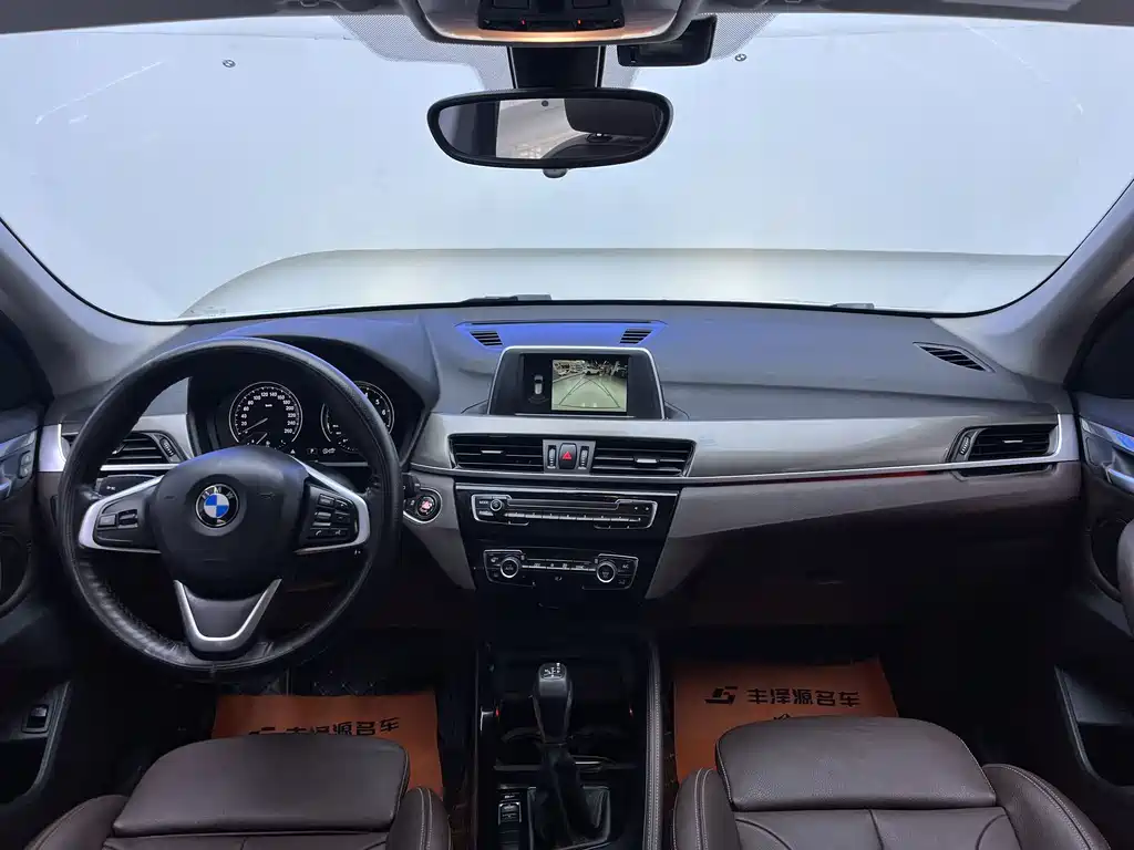 BMW X1 2018 — фото 9