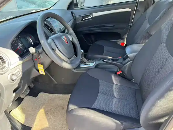 Roewe 350 2015