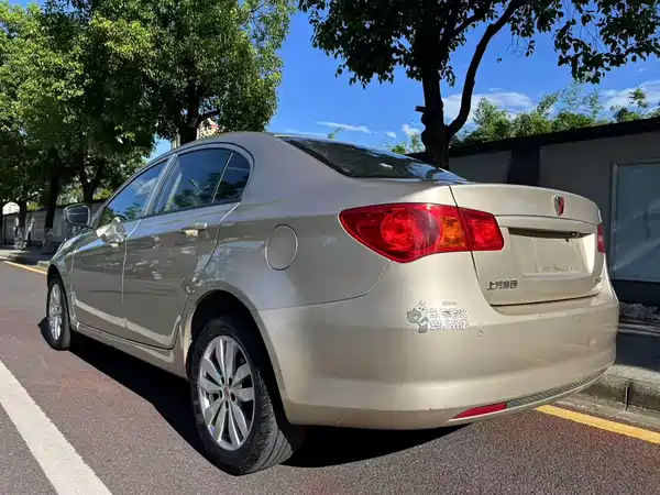 Roewe 350 2015