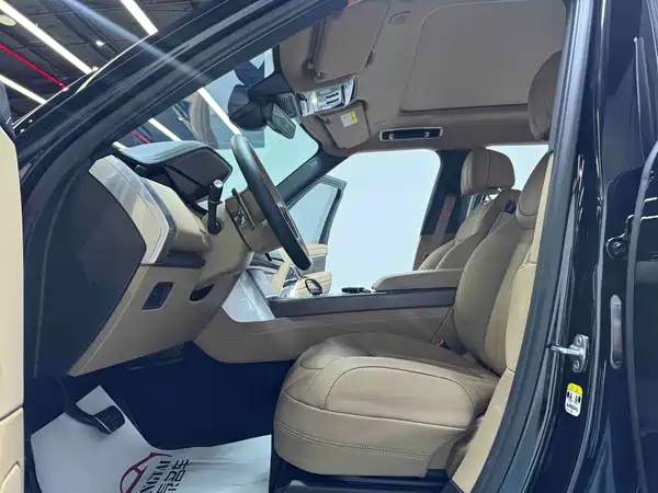 Land Rover Range Rover 2024