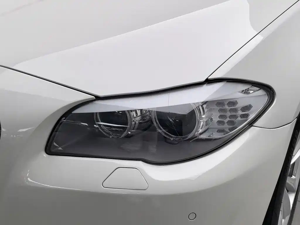 BMW 5 Series 2012
