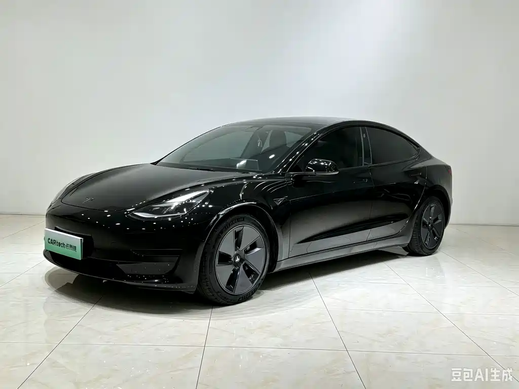 Tesla Model 3 2023 — фото 1