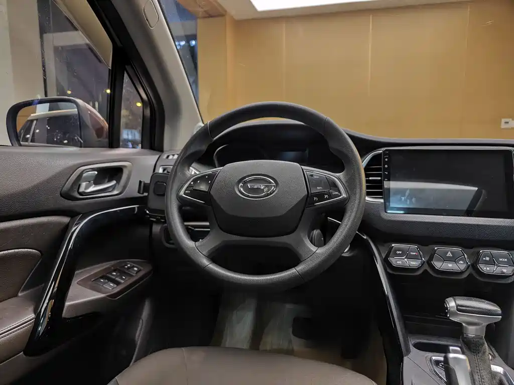 GAC Motor Trumpchi GS4 2016 — фото 14
