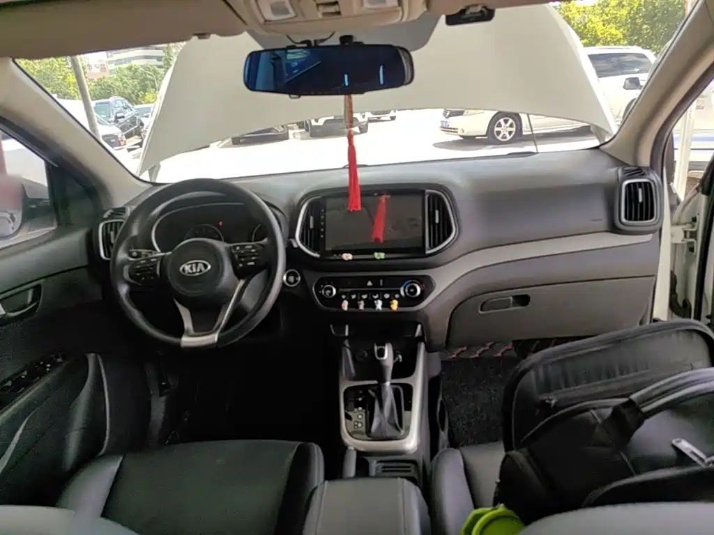 Kia KX3 2017 — фото 10