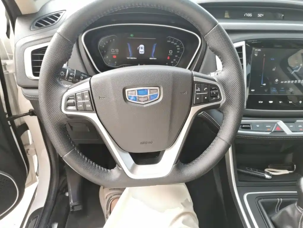 Geely Vision X6 2019 — фото 11