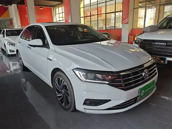 Volkswagen Sagitar 2021