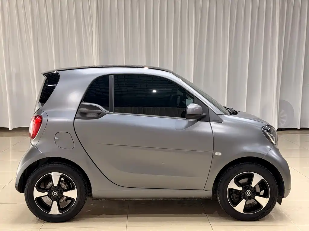 smart fortwo 2018 — фото 5