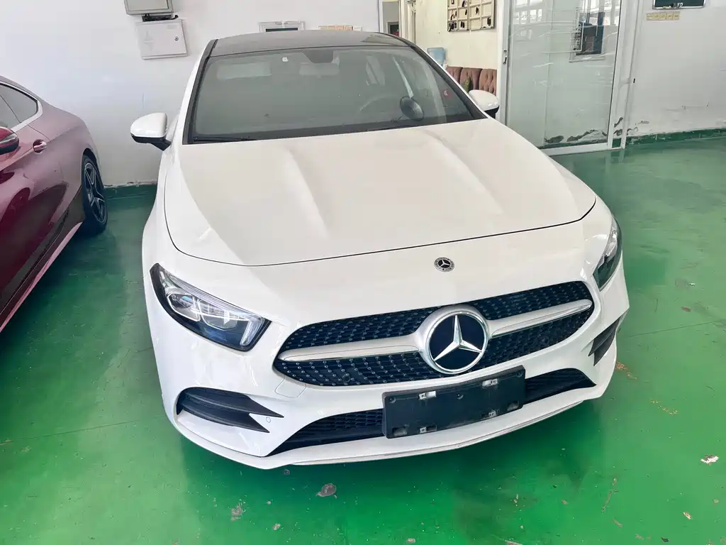 Mercedes-Benz A-Class 2023 — фото 2
