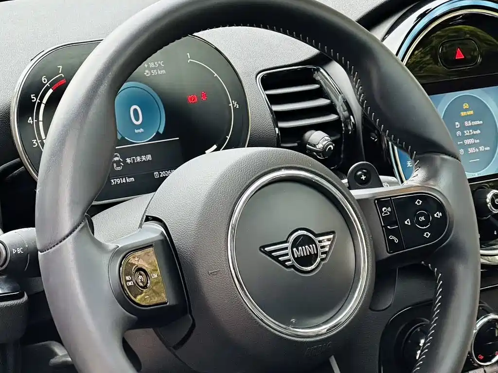 MINI Clubman 2021 — фото 10