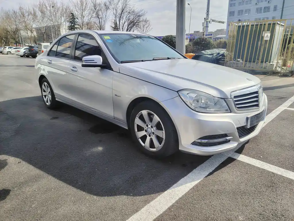 Mercedes-Benz C-Class 2012 — фото 2