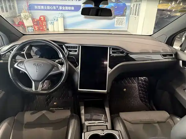 Tesla Model X 2017