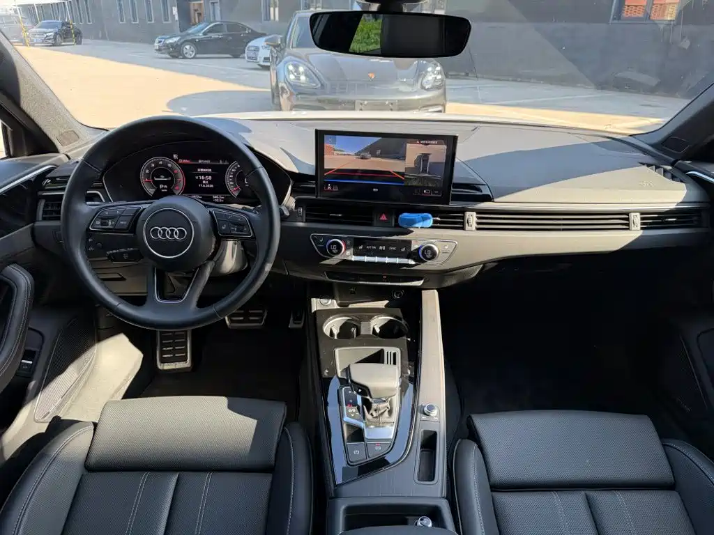 Audi A4L 2025