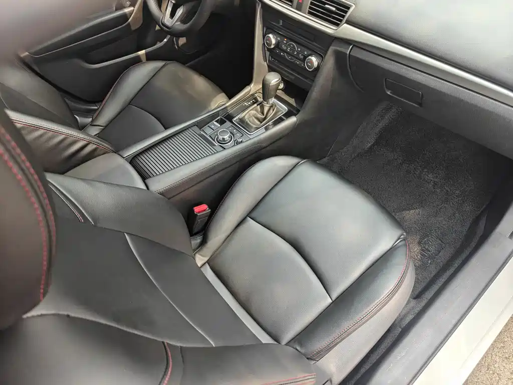 Mazda 3 Angkesela 2018 — фото 12