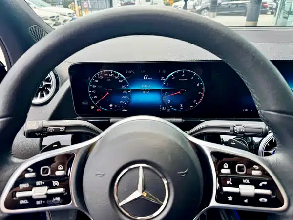Mercedes-Benz GLA 2023