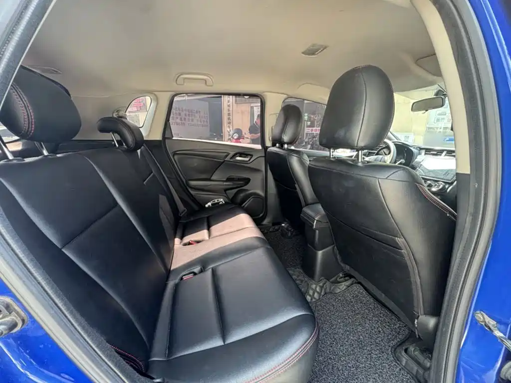 Honda Fit 2018 — фото 10