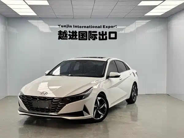 Hyundai Elantra 2023