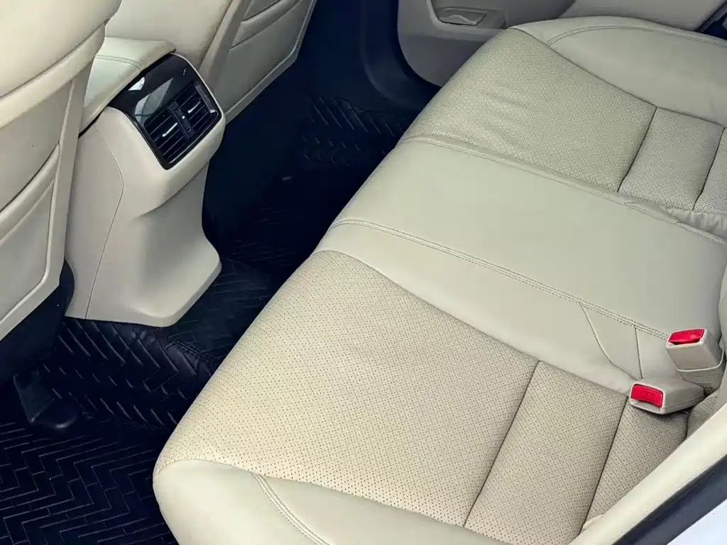 Honda Accord 2016 — фото 9