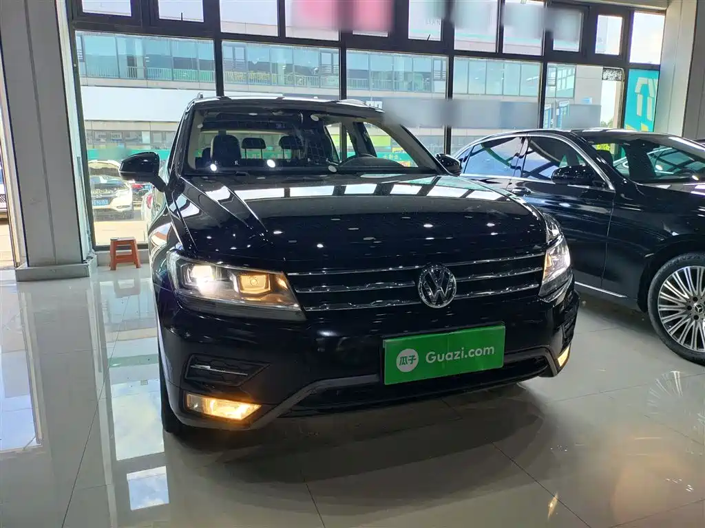 Volkswagen Tiguan L 2020 — фото 3