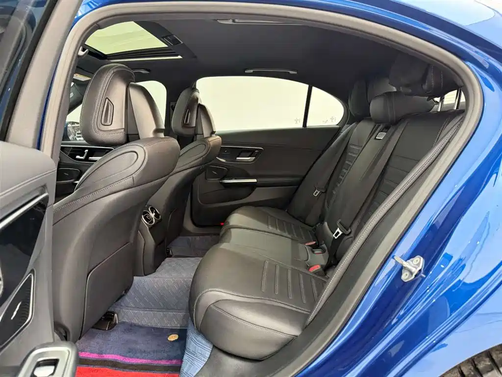 Mercedes-Benz C-Class 2022 — фото 17