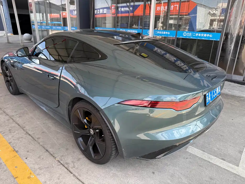 Jaguar F-TYPE 2024 — фото 9