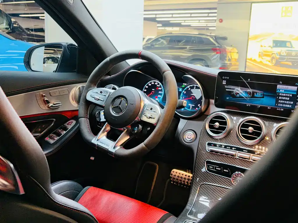 Mercedes-Benz C-Class AMG 2020 — фото 19