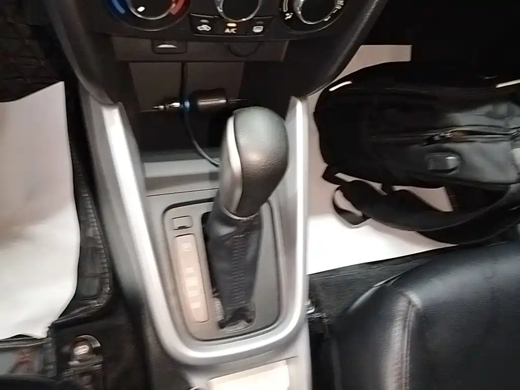 Suzuki Vitara 2018 — фото 14