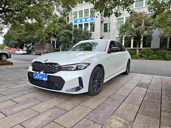 BMW 3 Series 2024