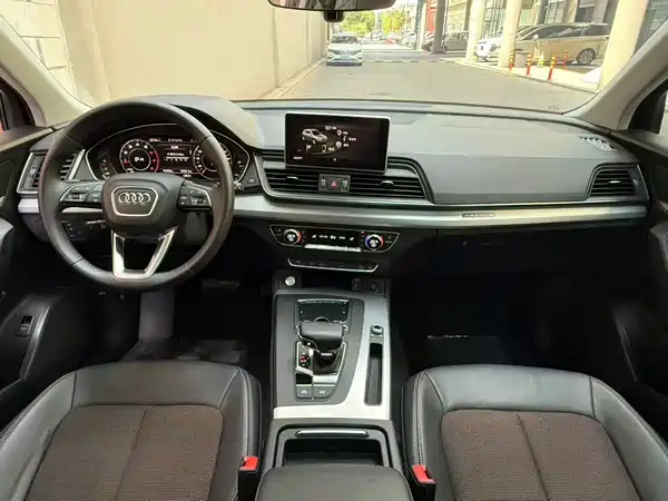 Audi Q5L 2019
