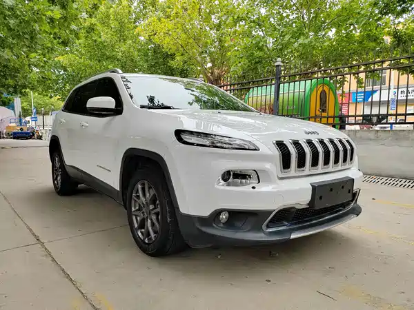 Jeep Cherokee 2021