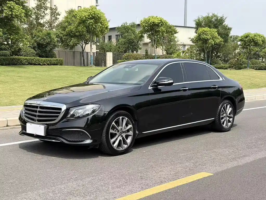 Mercedes-Benz E-Class 2018 — фото 1
