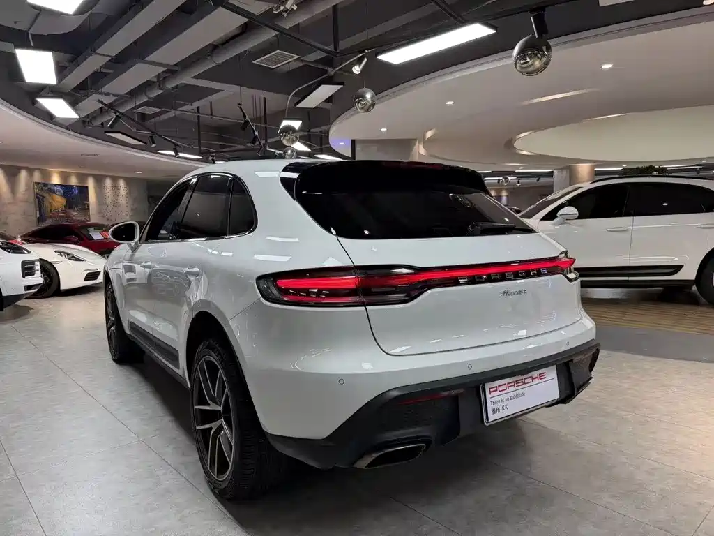 Porsche Macan 2023 — фото 6