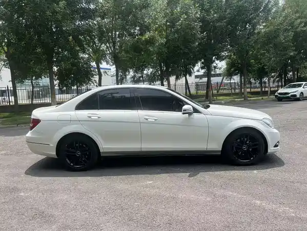 Mercedes-Benz C-Class 2013